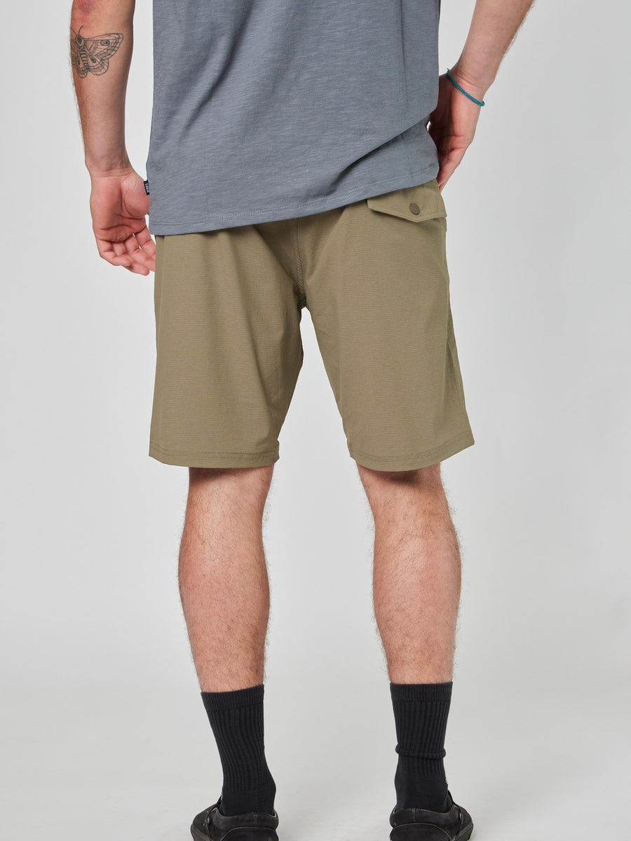 Short Verde Híbrido Hombre