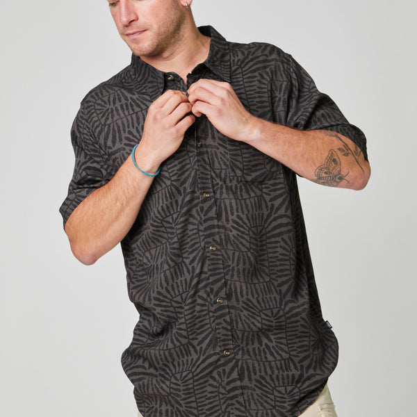 Camisa Manga Corta Quiver Gris