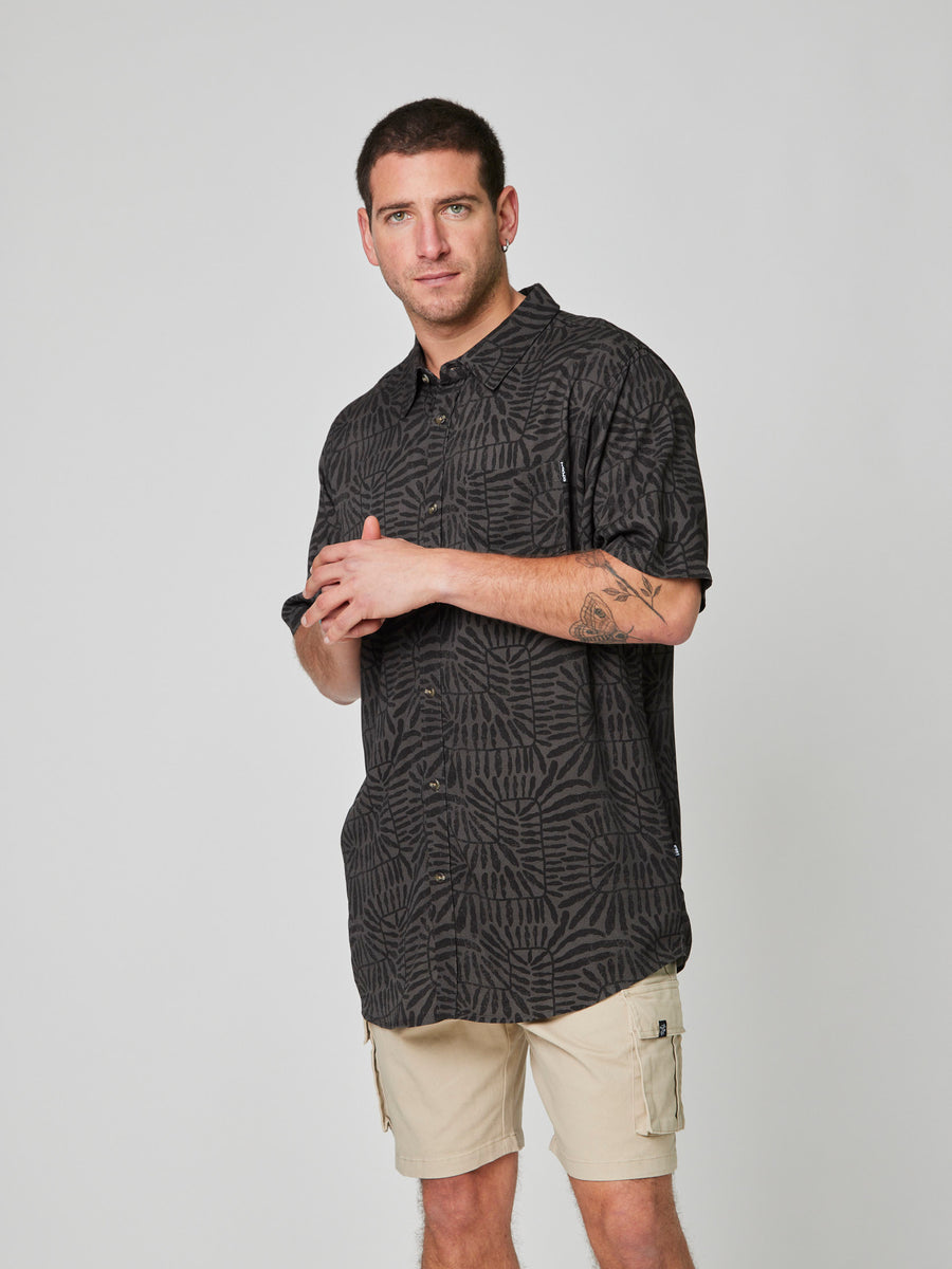 Camisa Manga Corta Quiver Gris