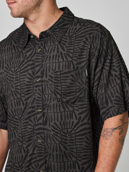 Camisa Manga Corta Quiver Gris
