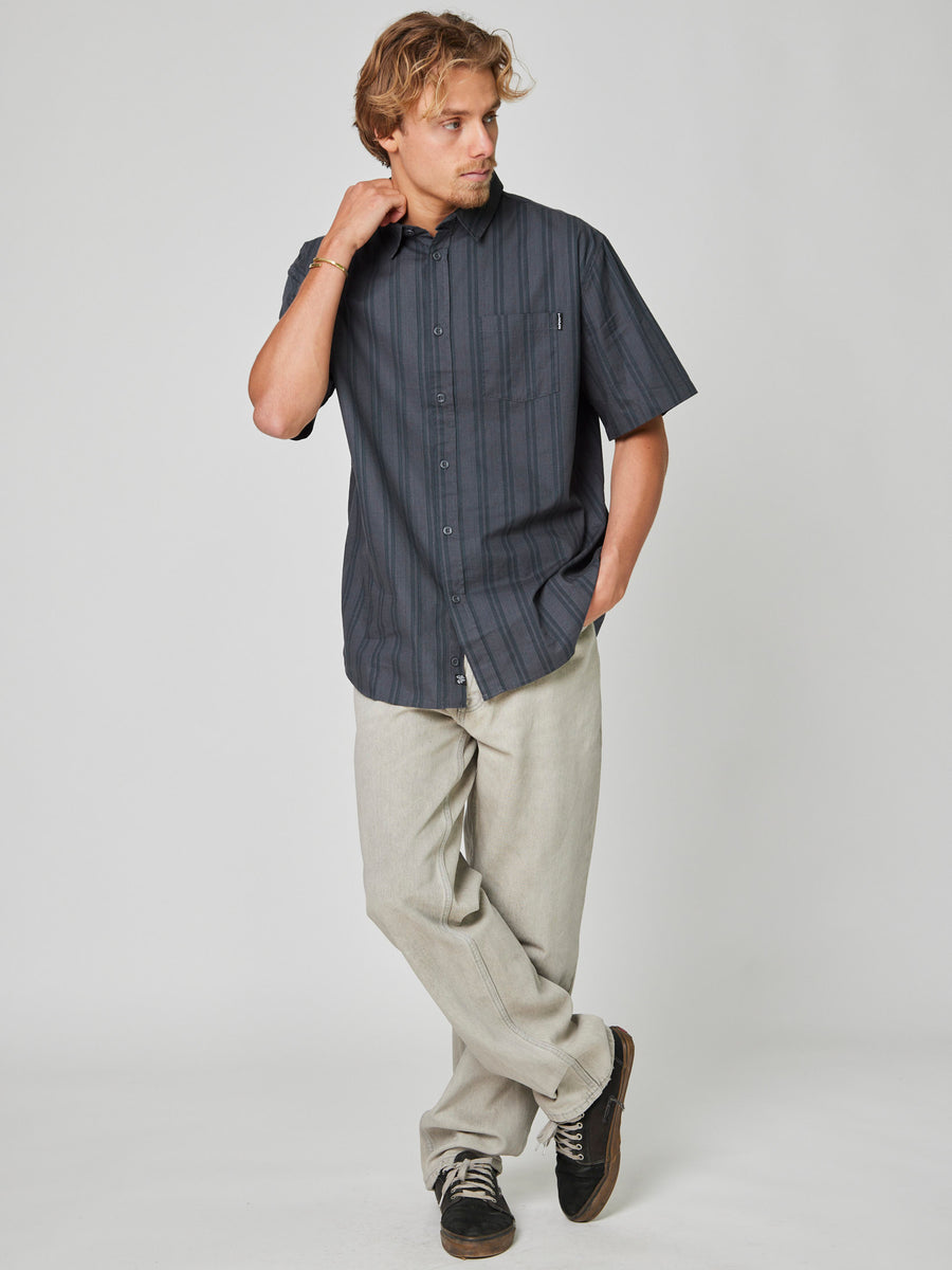 Camisa Gris Manga Corta Quarter