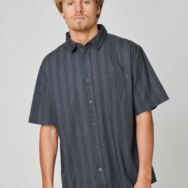 Camisa Gris Manga Corta Quarter