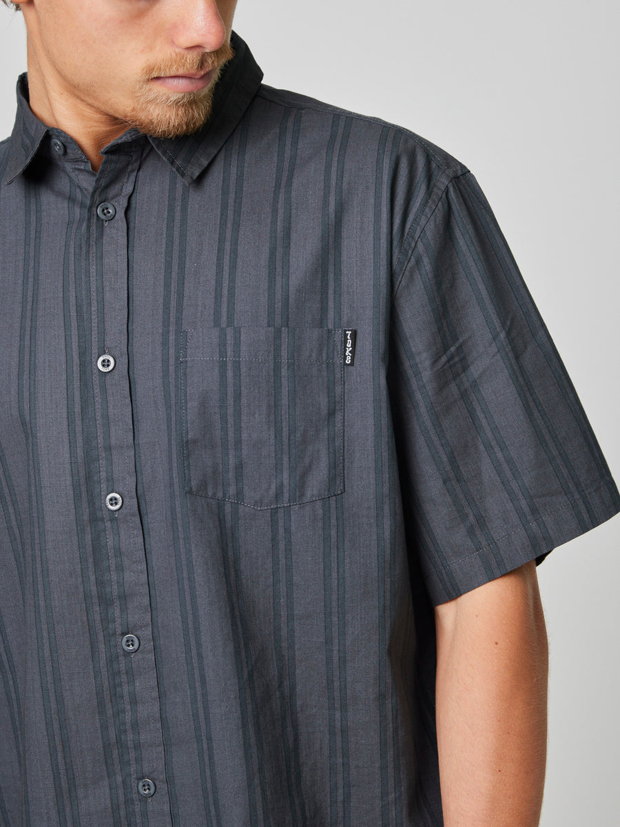 Camisa Gris Manga Corta Quarter