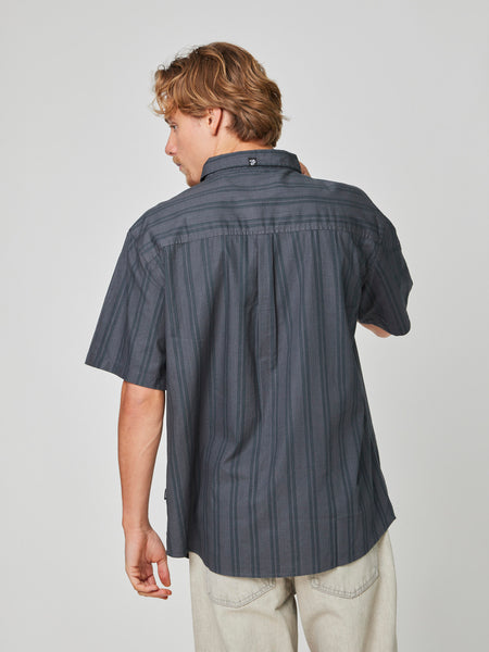 Camisa Gris Manga Corta Quarter