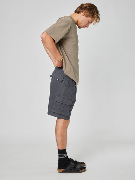 Short Azul Cargo Hombre