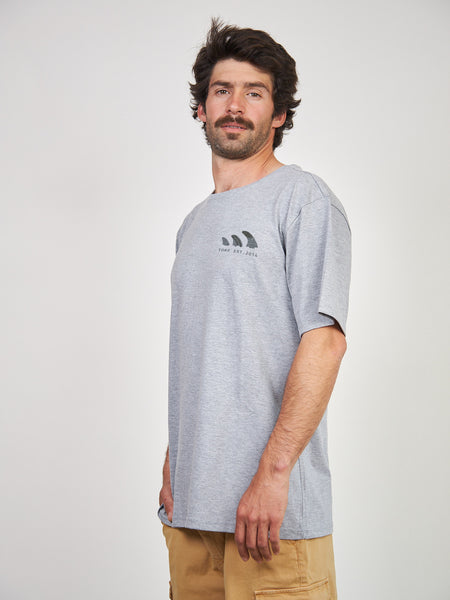 Polera Gris Claro Manga Corta Quilla