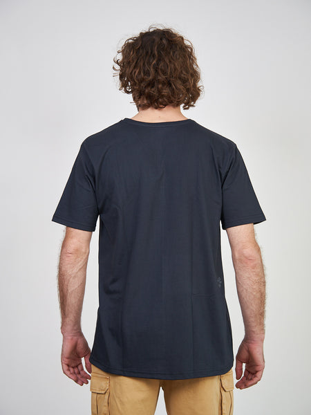 Polera Negra Manga Corta Quilla