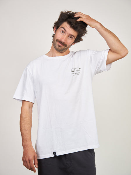 Polera Hombre Manga Corta Blanca Cascos