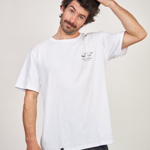 Polera Hombre Manga Corta Blanca Cascos