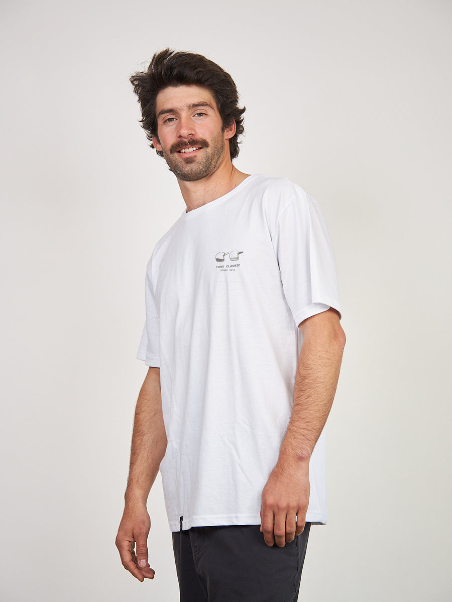 Polera Hombre Manga Corta Blanca Cascos