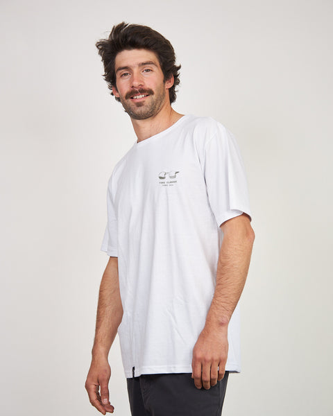 Polera Hombre Manga Corta Blanca Cascos