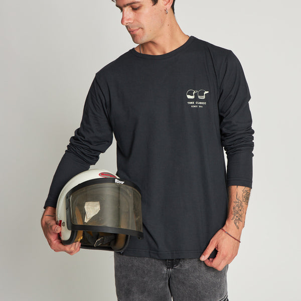 Polera Negra Manga Larga Hombre Cascos