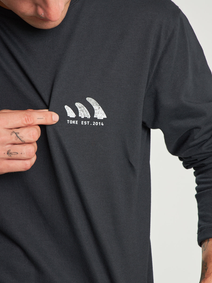 Polera Negra Manga Larga Quilla